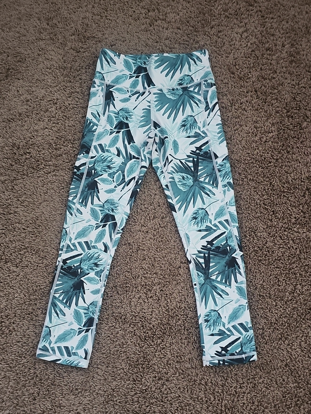 Senita Athletics 7/8 Crop Capri Leggings XS